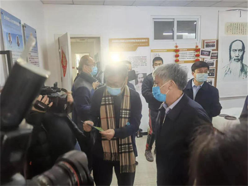 605a105de3952.jpg 14.jpg