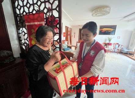 烟台高新区蓝海社区：“连亲桥”温暖独居老