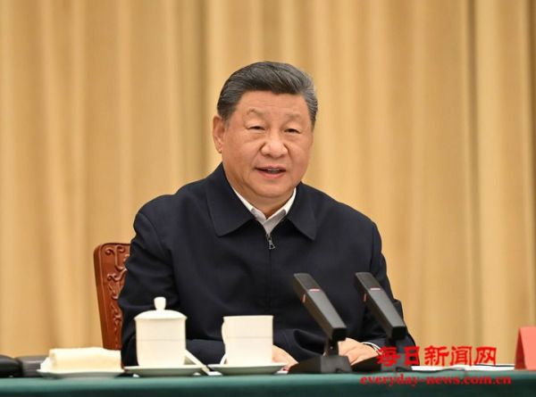 习近平：完整准确全面贯彻新时代党的治疆方