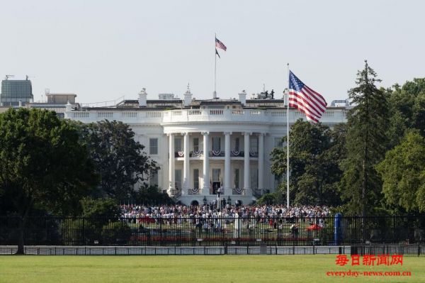 特朗普支持率下滑 经济民生和极端化成“槽