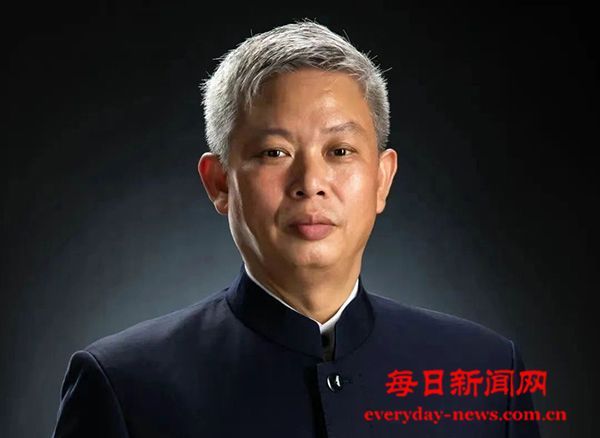 茅台镇秦含章酒业董事长蛇年开工动员会演讲