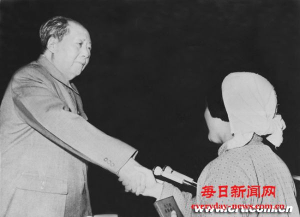 吕玉兰同志逝世32周年：缅怀与传承（组图