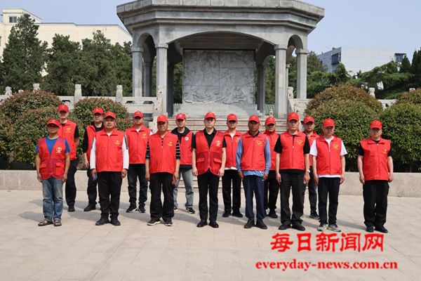 焦作金盾保安机关党支部组织各支部 积极分