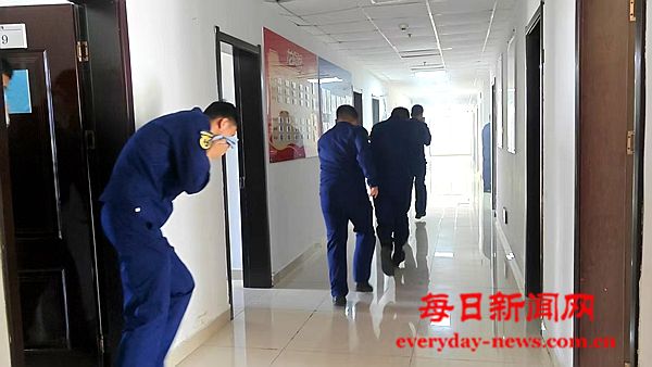 庆444444444444.jpg 庆444444444444.jpg