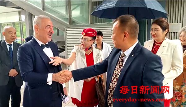 自主研发防扎自修复轮胎横空出世！