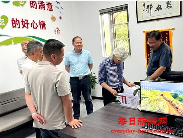 就444444444444.jpg 就444444444444.jpg