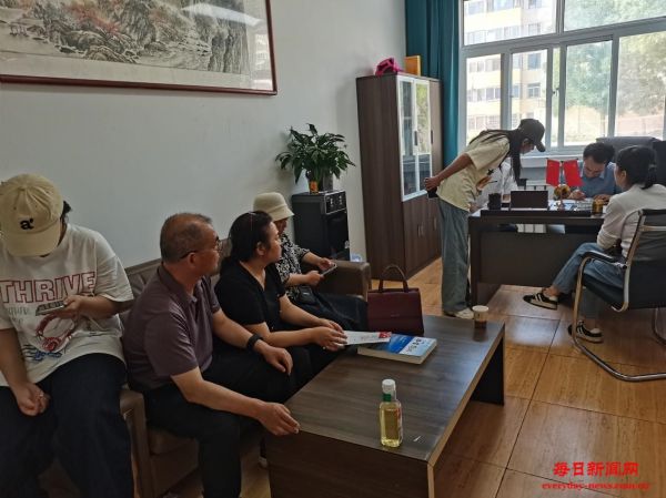 专家公益助力 护航高考志愿填报