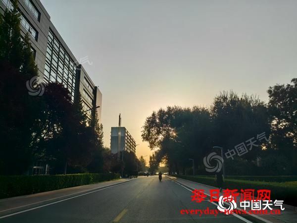 今天北京晴朗在线昼夜温差较大 白天北风明