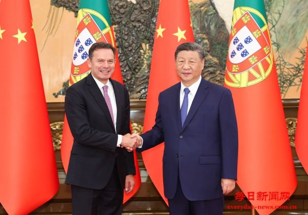 习近平会见葡萄牙总理蒙特内格罗
