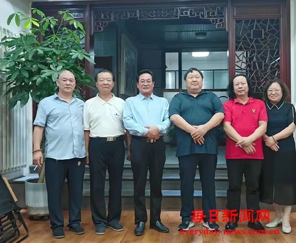 沁园春·任公亚军礼赞