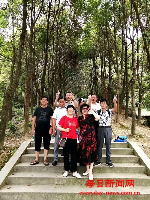 当年知青五十载今日回村来探亲  纪念知识